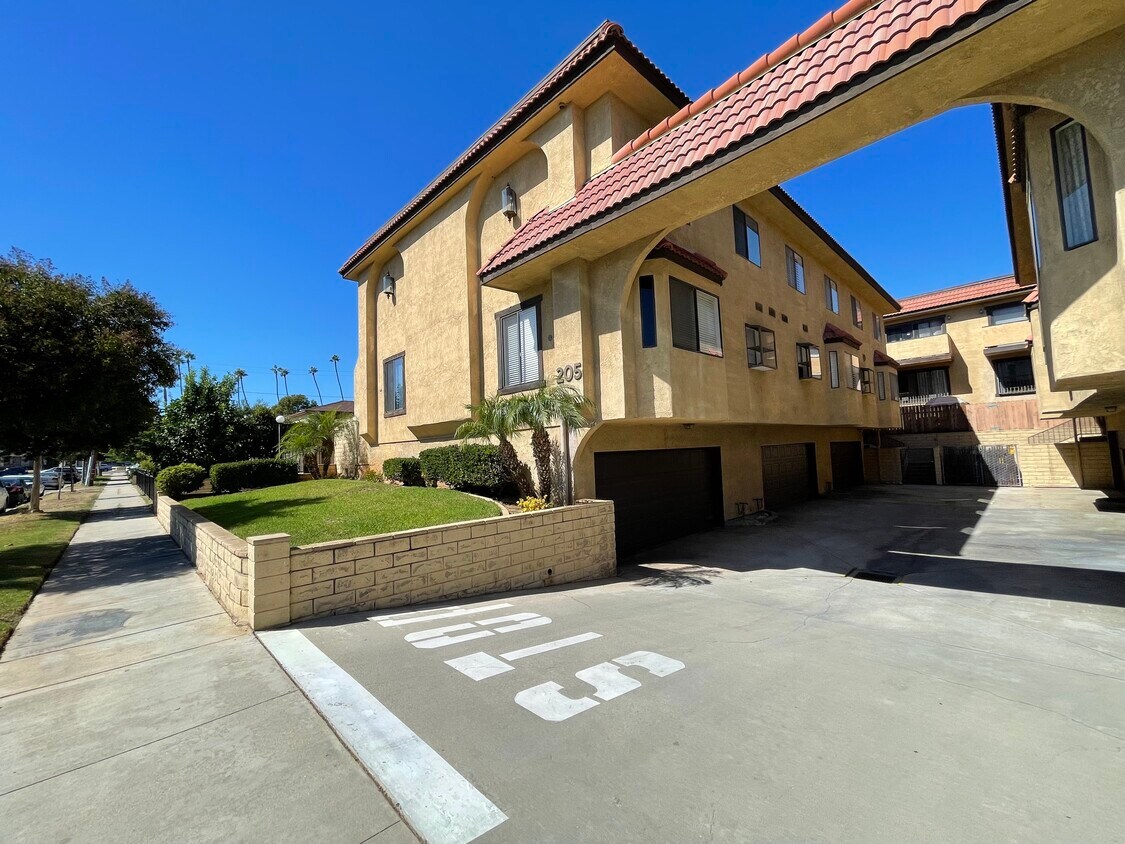 205 La France Ave, Alhambra, CA 91801 Townhome Rentals in Alhambra CA