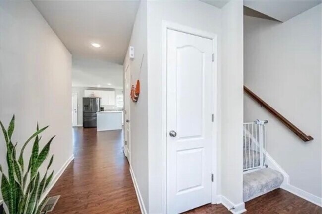 Foto del edificio - 1425 Twilight Ln