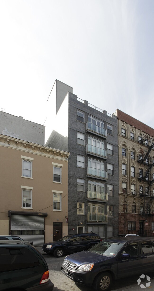 Foto del edificio - 210 S 1st St