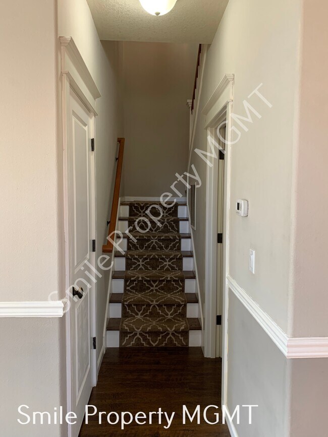 Foto del edificio - 708 SW Grant Way