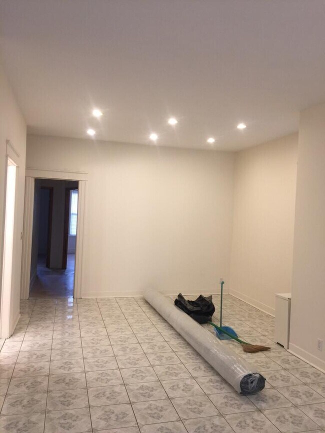 Foto del edificio - 1517 E 15th St