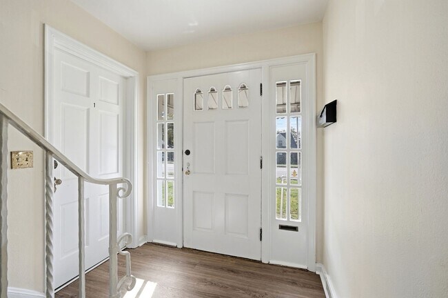 Foto del edificio - Charming Covedale Duplex