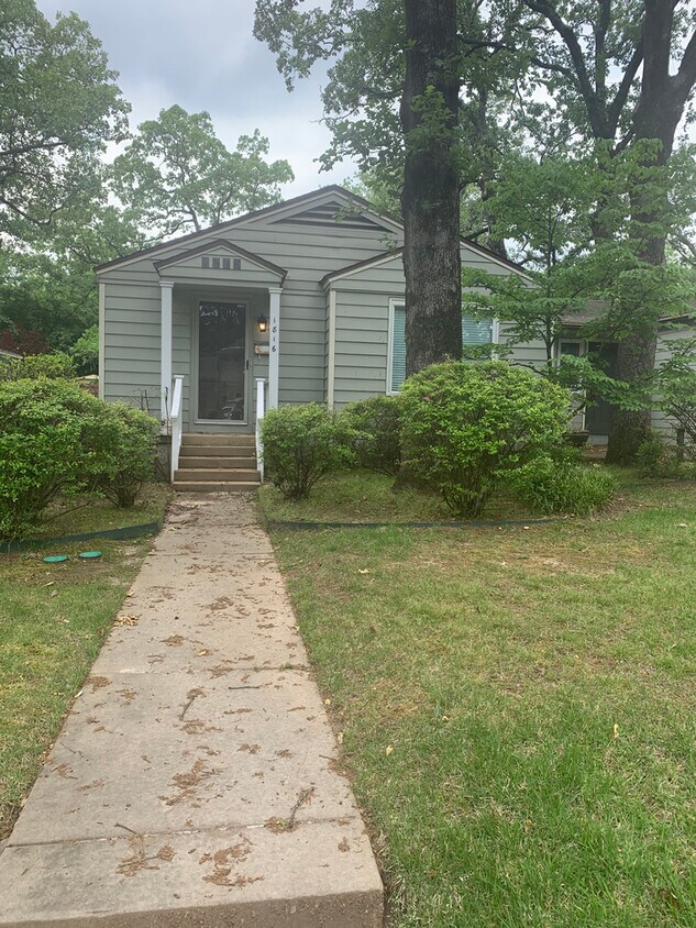 Foto principal - 1816 N Cleveland St