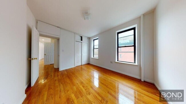 Foto del edificio - 3 bedroom in Manhattan NY 10003
