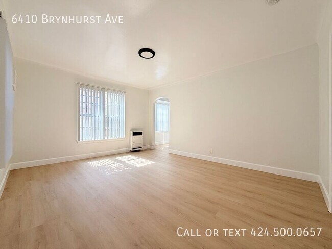 Foto del edificio - 6410 Brynhurst Ave