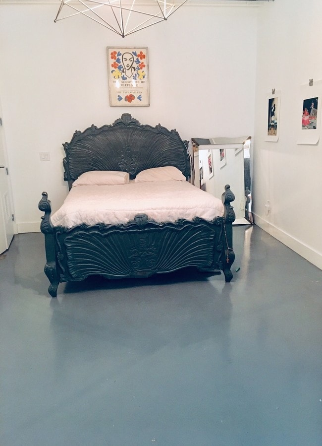 bedroom (or office!) - 1010 Sycamore Ave