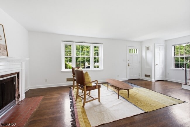 Building Photo - 20 Wilber Terrace