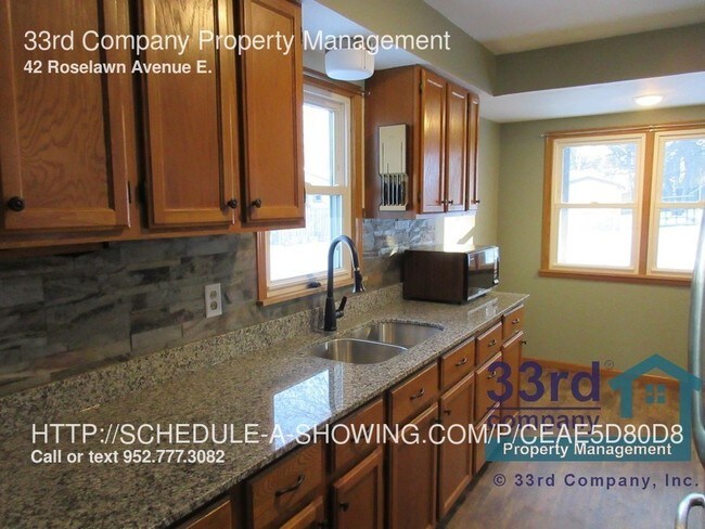 Foto del edificio - 42 Roselawn Ave E