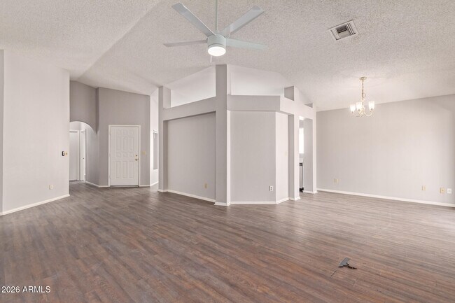 Foto del edificio - 8651 N 107th Dr
