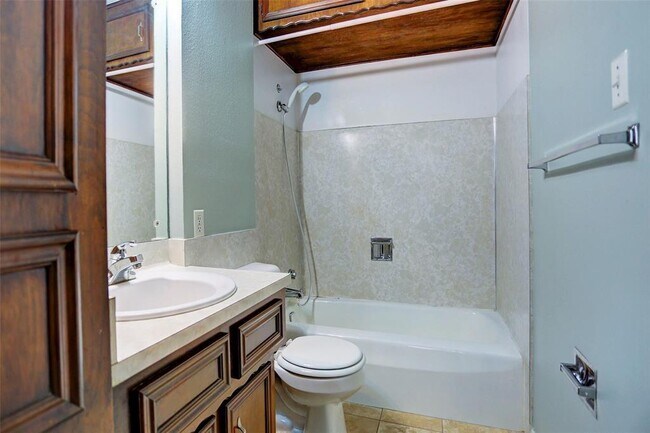 Foto del edificio - 1147 W 21st St