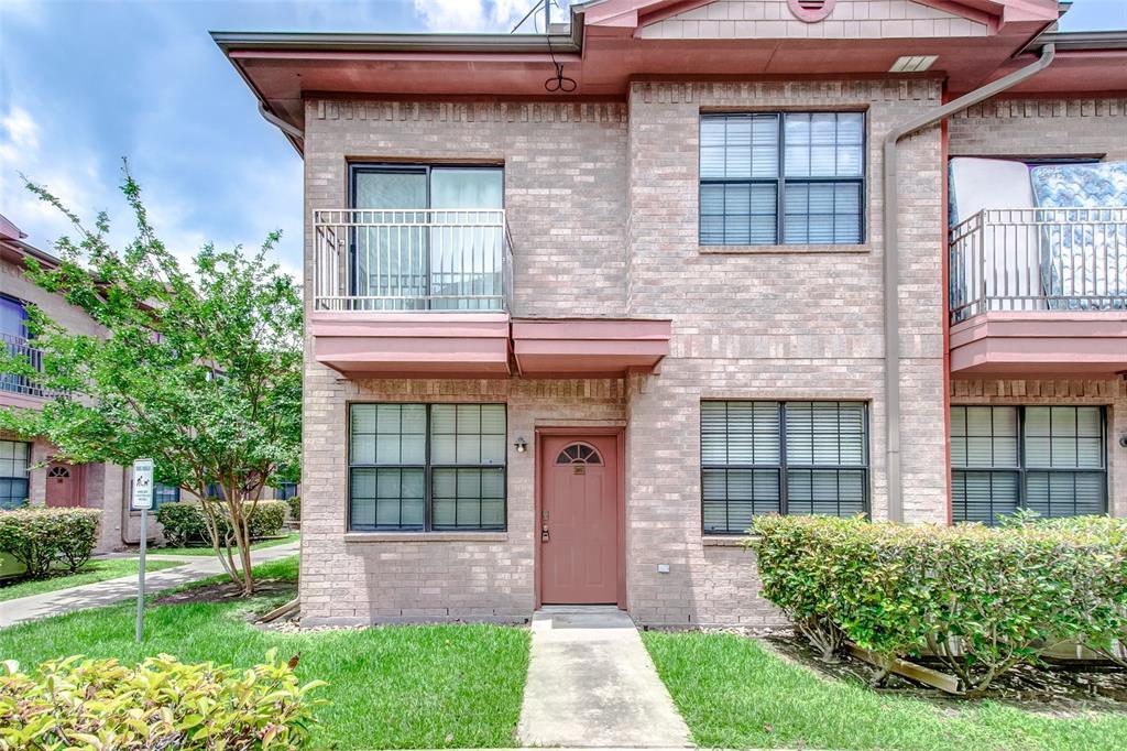 Primary Photo - 9400 Bellaire Blvd