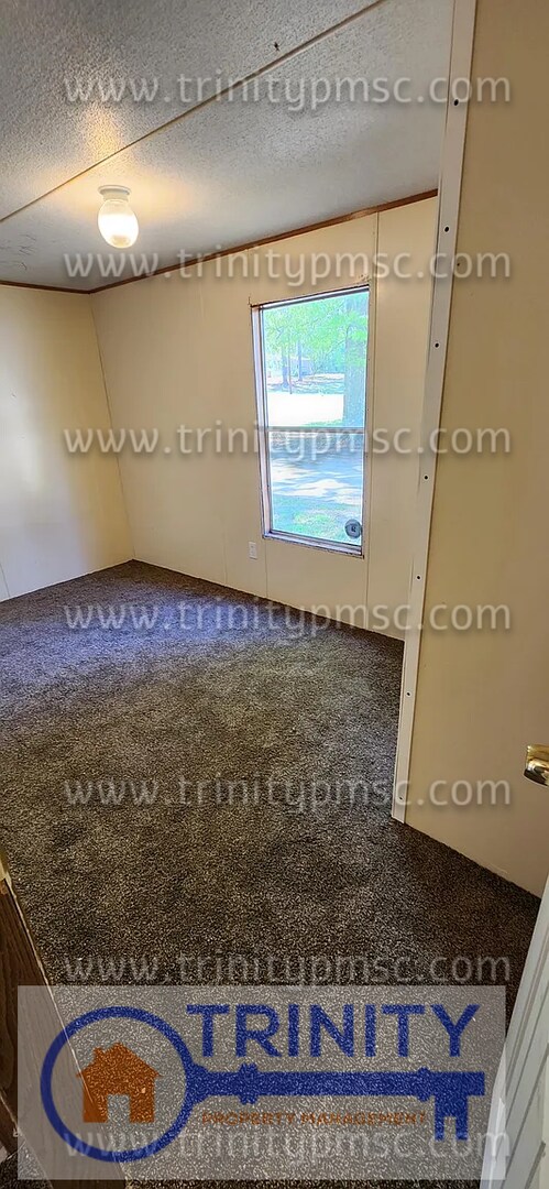 Building Photo - 229 Duke Dr