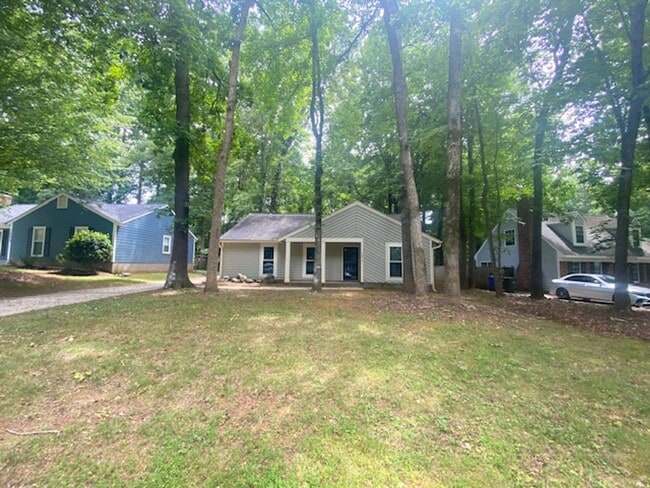 Foto del edificio - Mint Hill ranch - 3 bed, 2 bath with large...