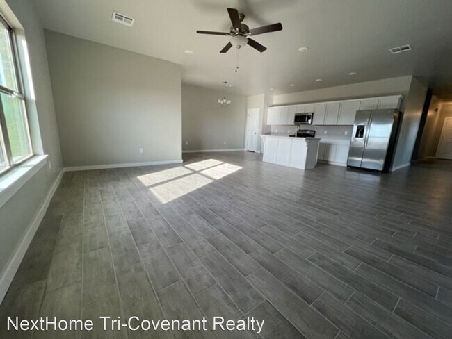 Foto del edificio - 4 br, 2 bath House - 1517 SW Heatherbrook Way