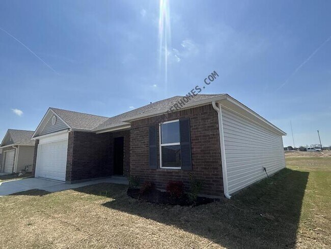 Building Photo - 29110 E 79th St S