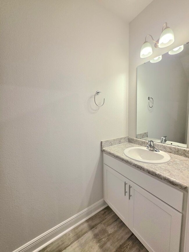 Foto del edificio - 3-bedroom, 2.5-bath Townhome in one of Pen...