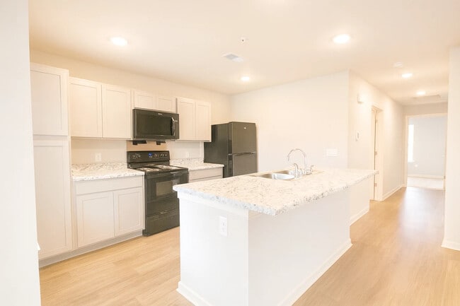 Building Photo - Sunspring Apartments
