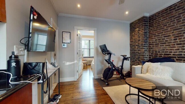 Foto del edificio - 432 E 13th St
