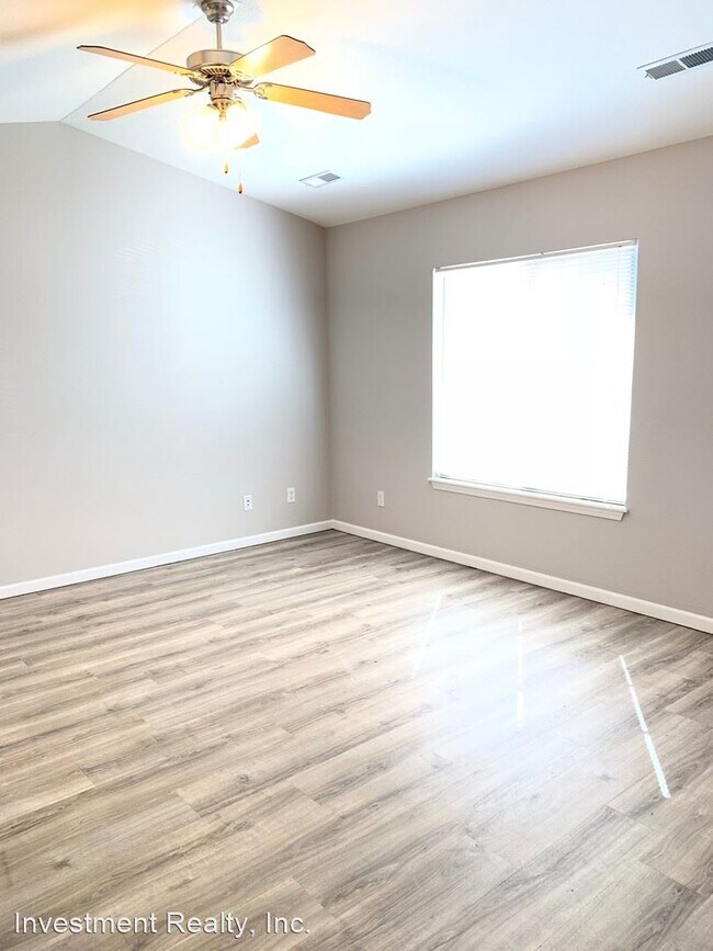 Foto del edificio - 15548 Trailside Ln