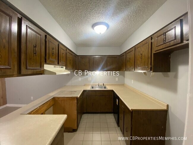 Foto del edificio - 2 Months Free Rent!