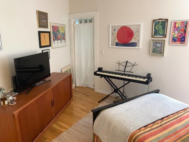 Foto del edificio - 34 Hillside Ave