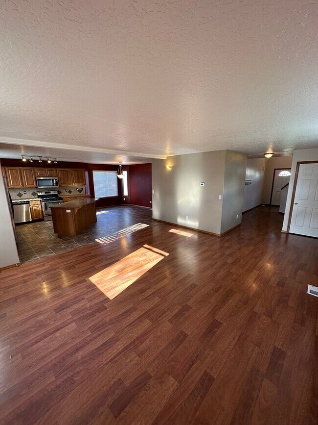 Foto del edificio - Strawberry Fields Home (APP#220)