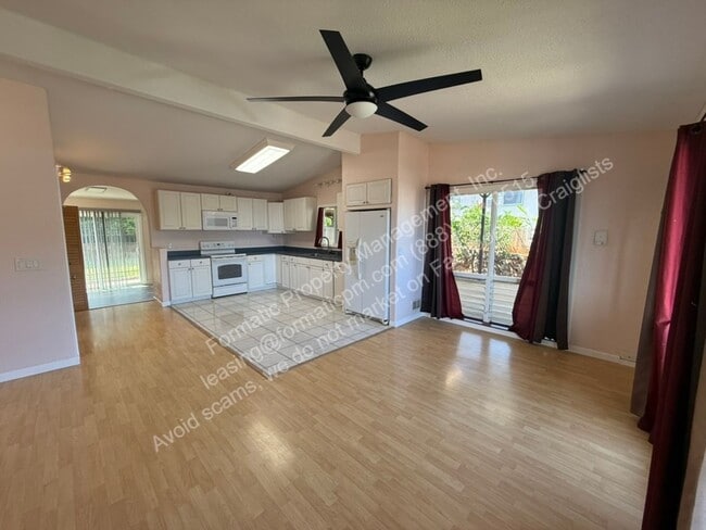 Building Photo - 92-538-538 Akaula St