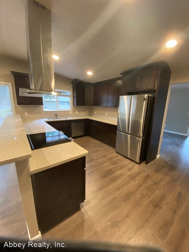 Building Photo - 3 br, 2 bath House - 4011 Macadam Ct SE