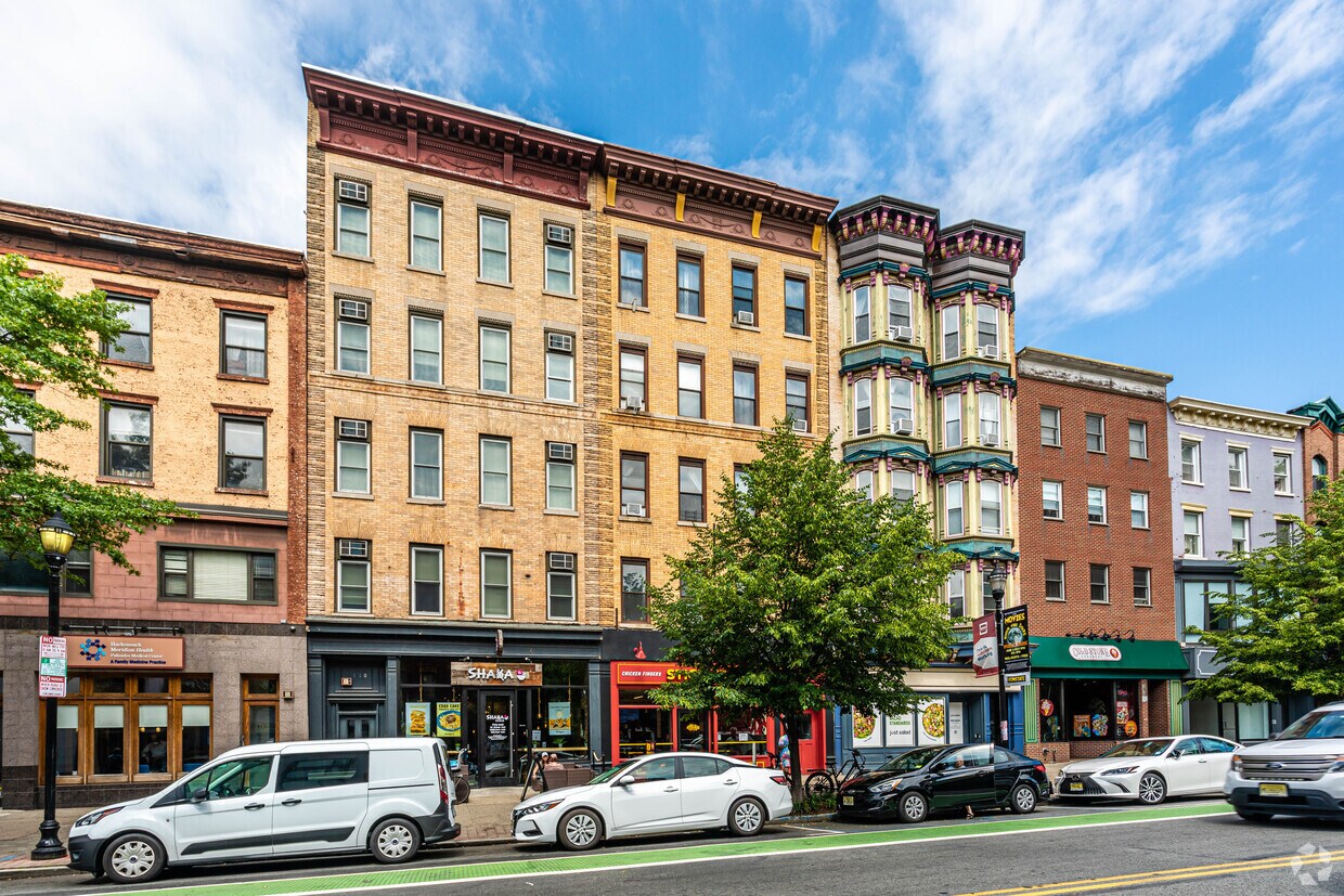 Primary Photo - 112 Washington St