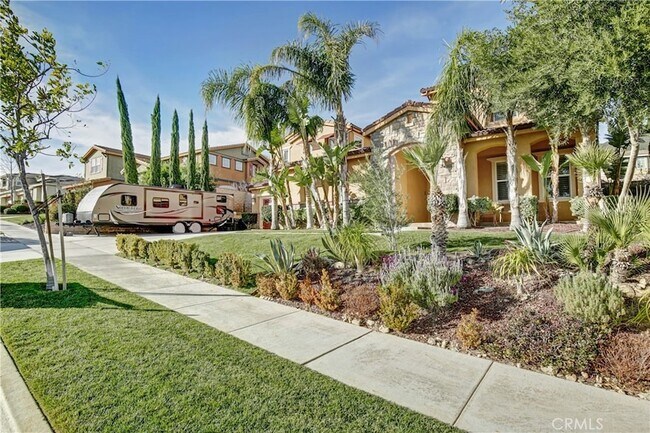 Foto del edificio - 15180 Willow Wood Ln