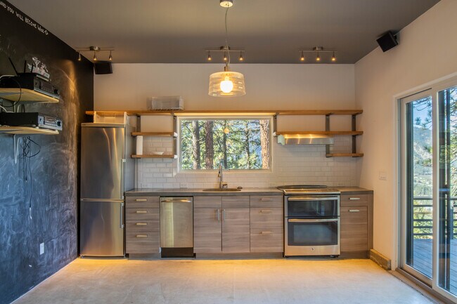 Foto del edificio - 981 Nighthawk Ridge Ln