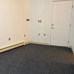 Foto del edificio - 615 Olive Ln