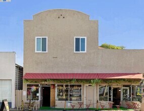Building Photo - 1707 Lincoln Ave