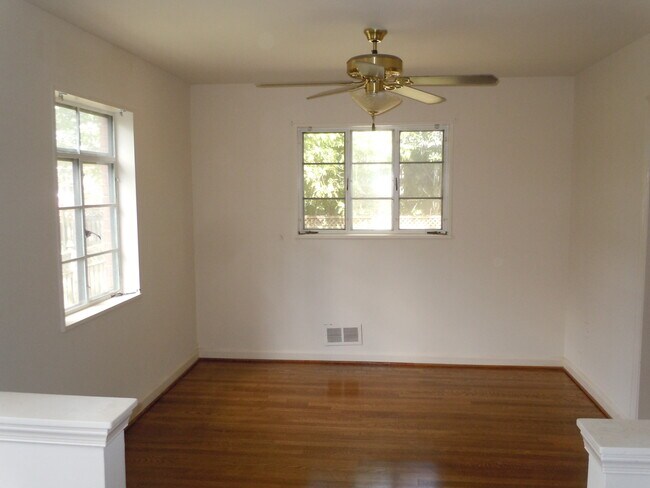 Foto del edificio - 5609 6th St S