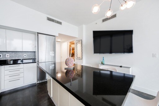 Foto del edificio - 92 SW 3rd St