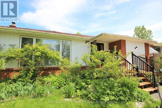 Photo du bâtiment - 103 Dearbourne Blvd