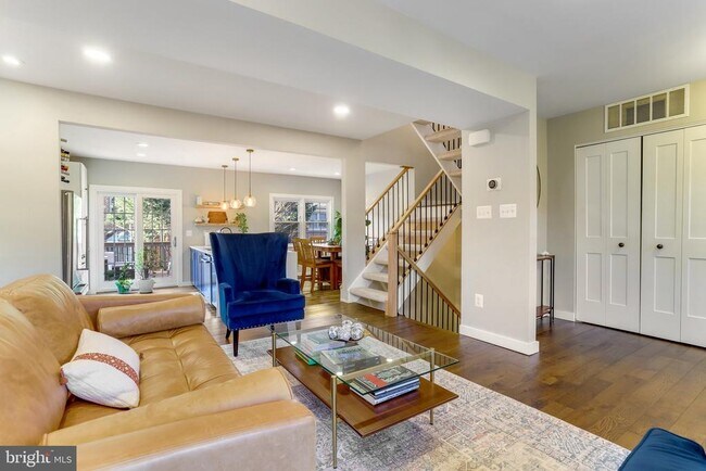 Foto del edificio - 2290 Idylwood Station Ln