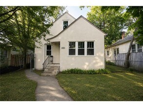 Building Photo - 3434 N Thomas Ave