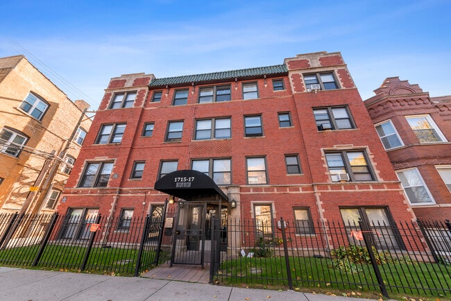 Building Photo - 1717 W North Shore Ave