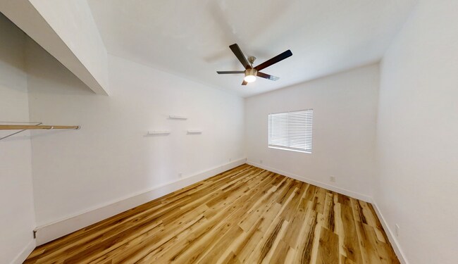 Building Photo - 5071-5073 55th St