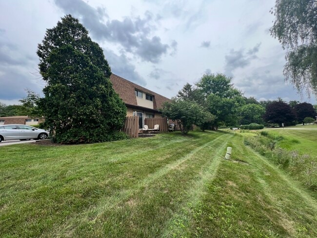 Building Photo - 5215 Cline Rd