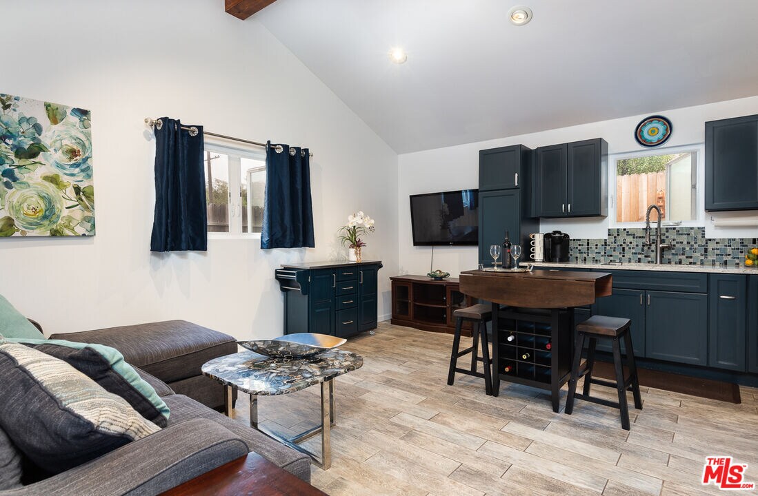 Foto principal - 8308 Flight Ave