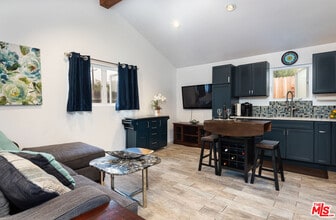 Building Photo - 8308 Flight Ave