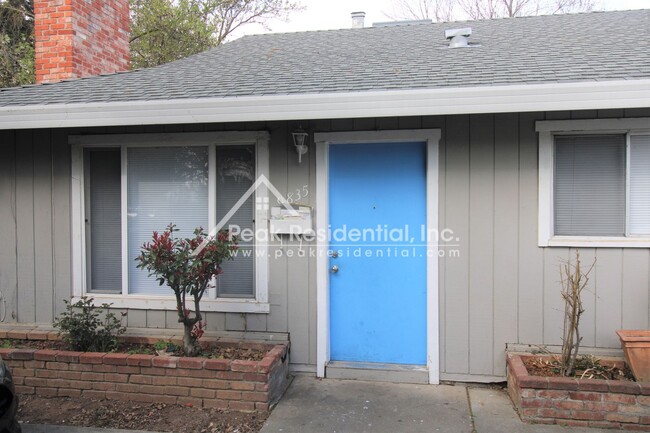 Foto del edificio - Updated 2bd/1ba Lincoln Village Duplex wit...