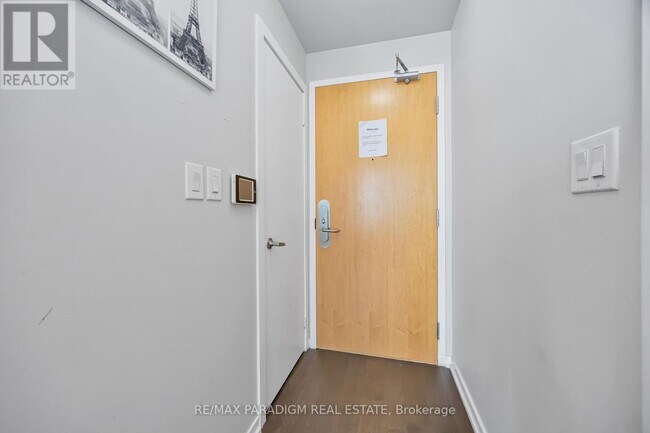 Photo du bâtiment - 55-4255 Bremner Blvd