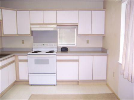 Building Photo - Crescent Lane Townhouse - 1 bedroom, 1 bat...