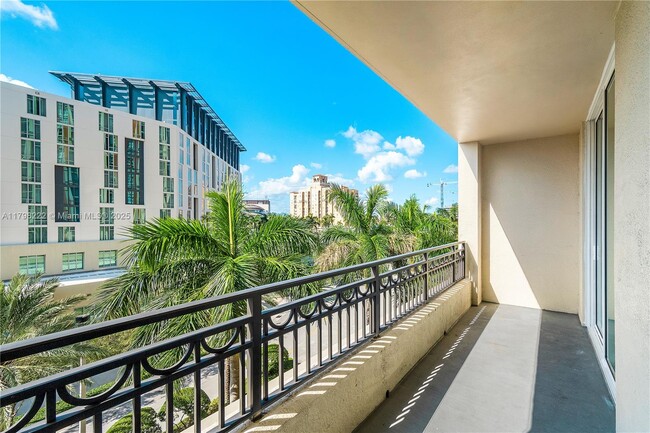 Building Photo - 550 Okeechobee Blvd