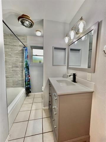 Building Photo - 1000 Whippoorwill Ct