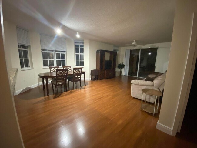Foto del edificio - 11780 St Andrews Place