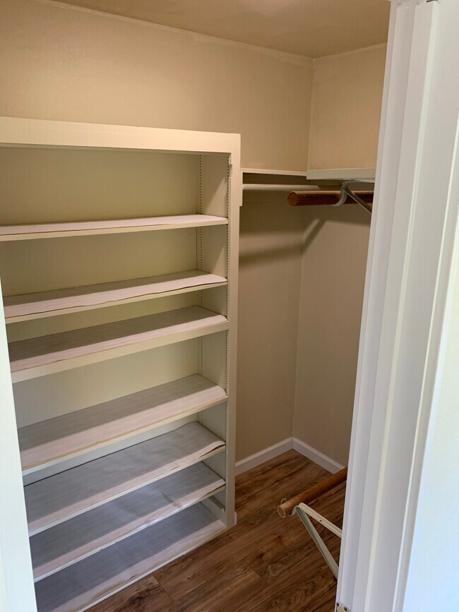 Walk-in closet - 180 El Verano Ave